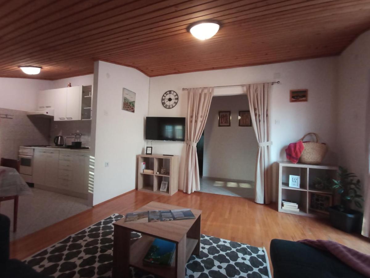 Apartments Katarina โนวีวีโนดอลสกี ภายนอก รูปภาพ